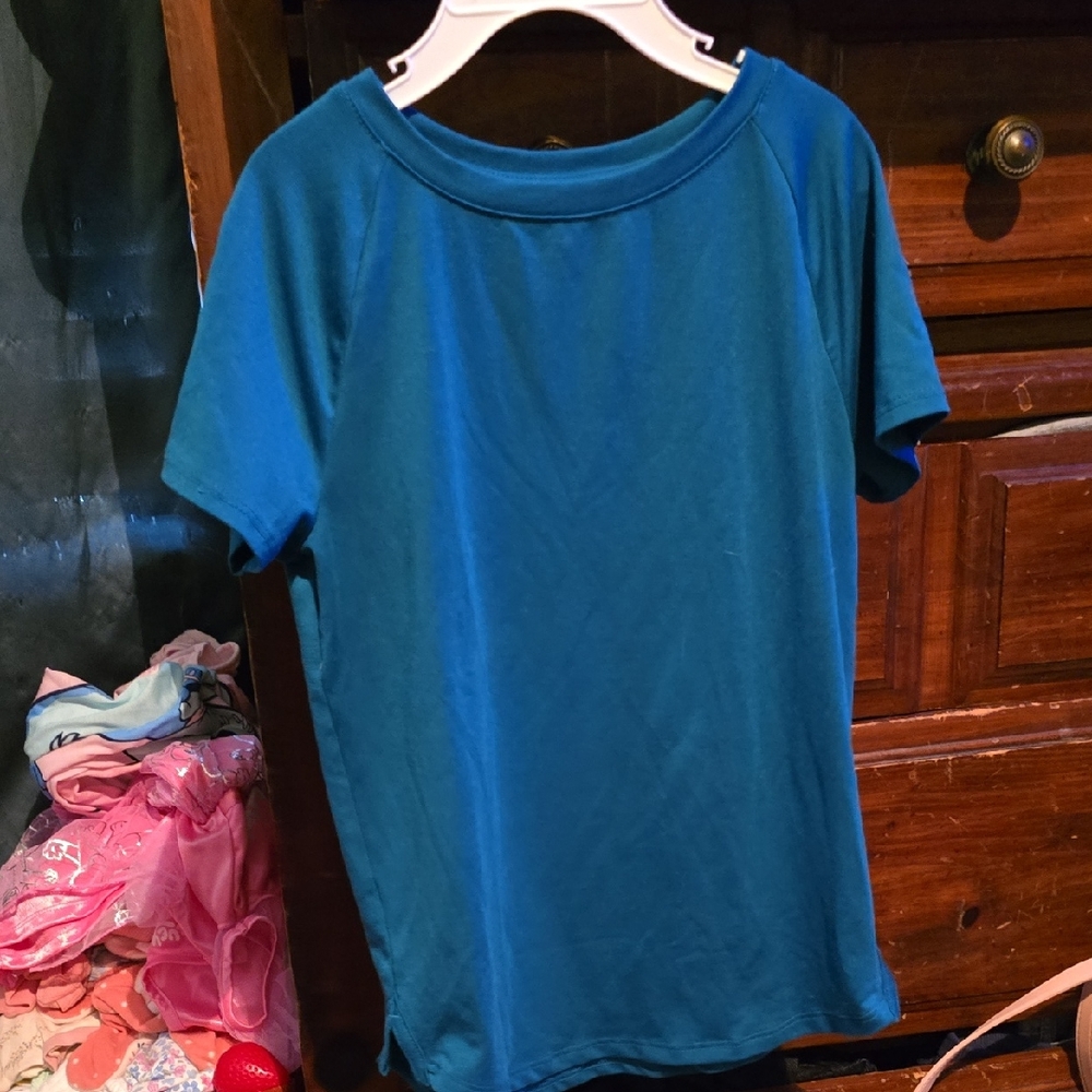 !!.               Girls S (6-6X) Turquoise Shirt